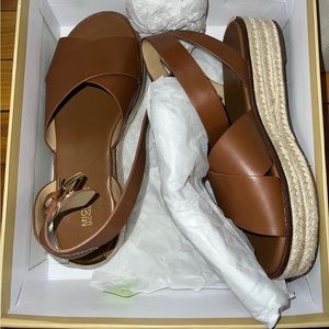 Sz 7 Michael Kors sandals